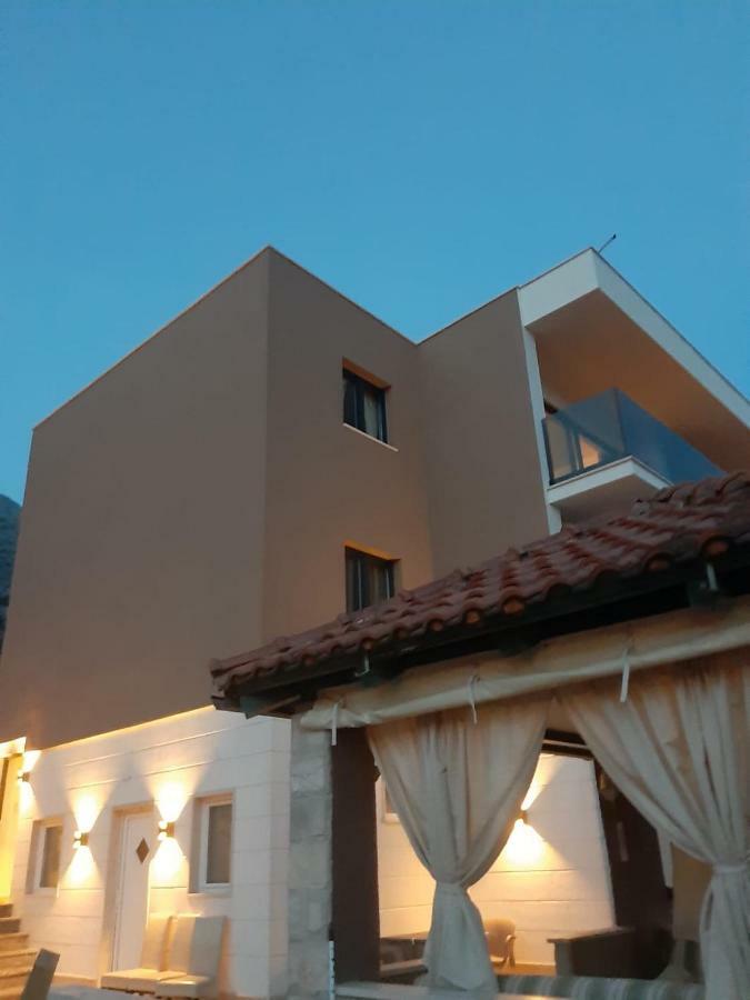 Apartmani Arapovic Baška Voda المظهر الخارجي الصورة